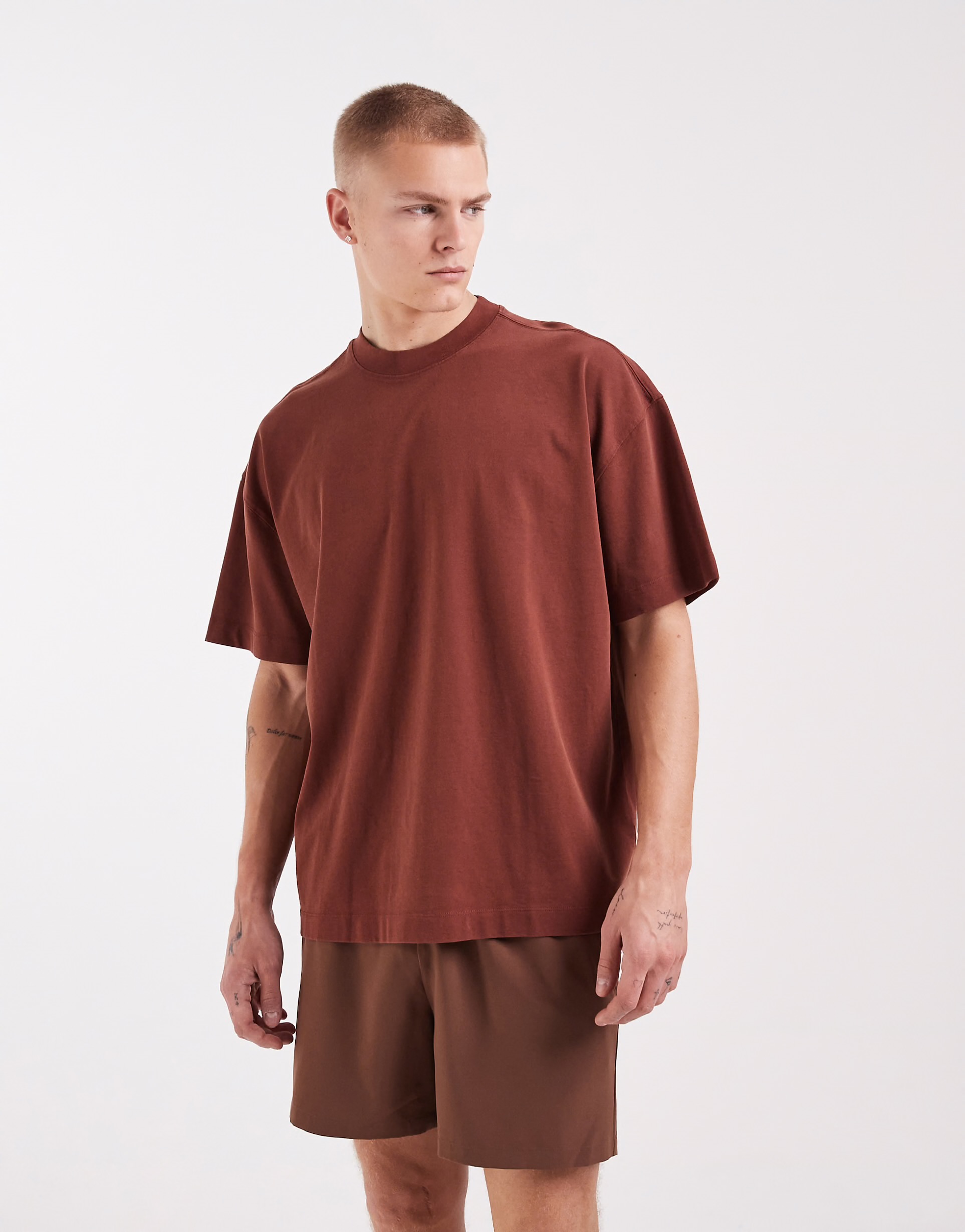 Plain washed rust T photo 2